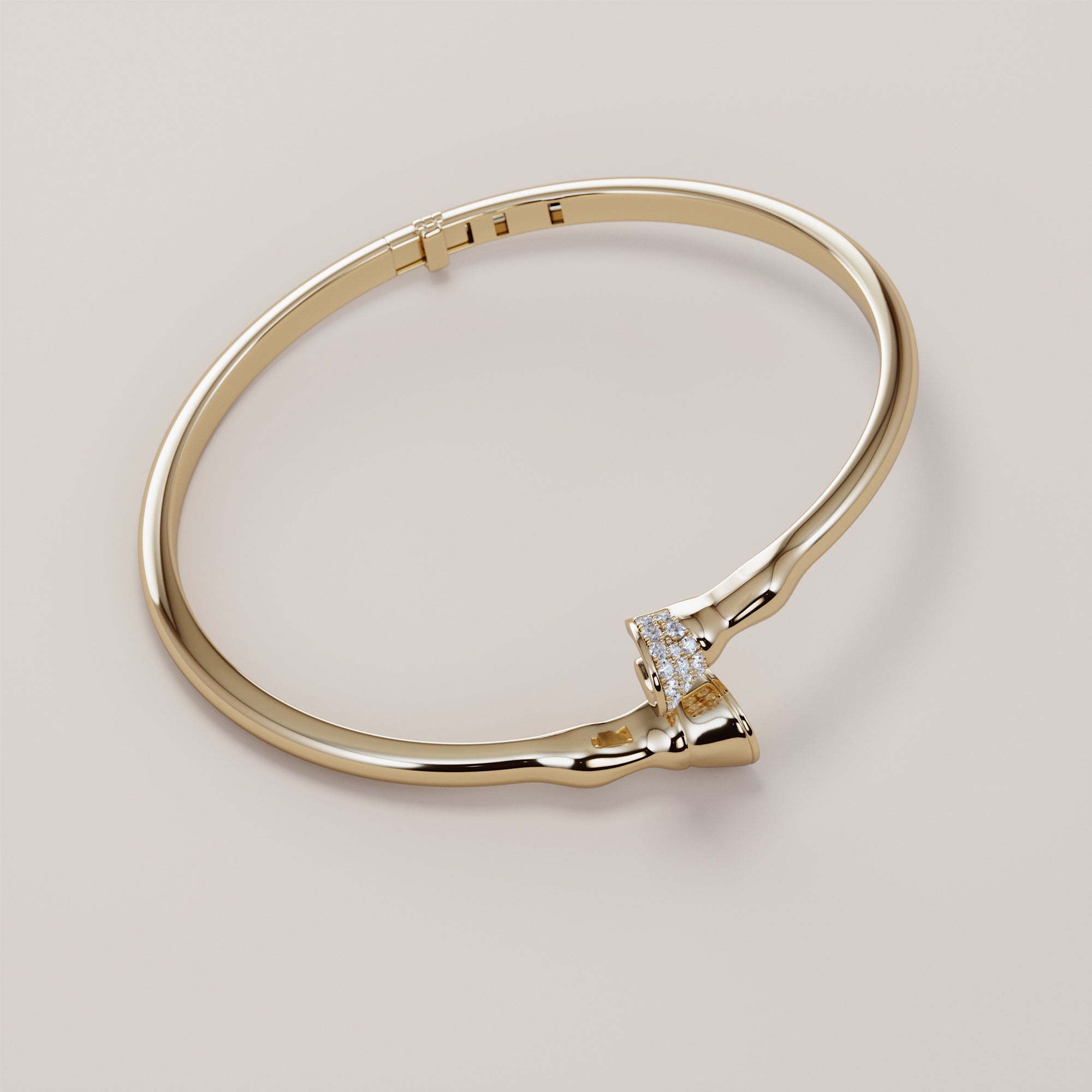 Horse Leg Bracelet With Hoof White Diamonds - Gold