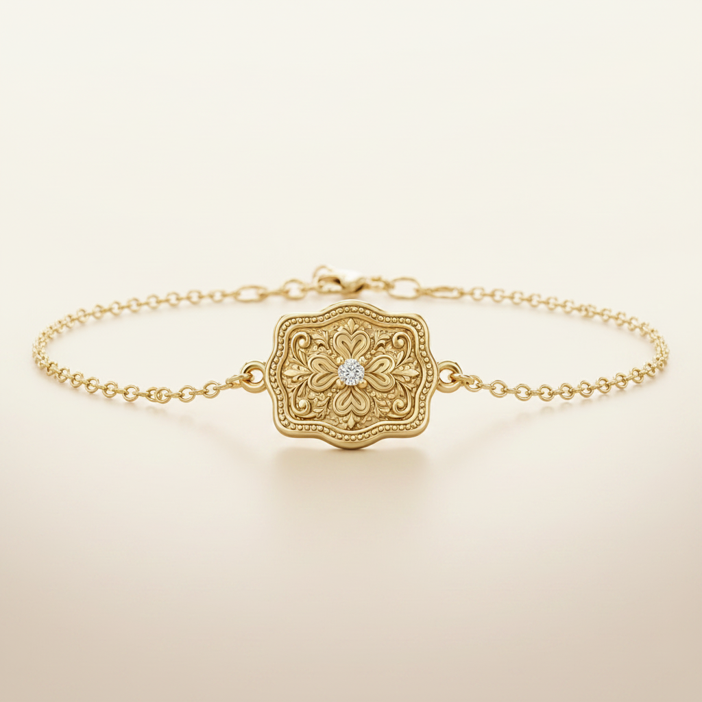 Auren Clover Buckle Bracelet