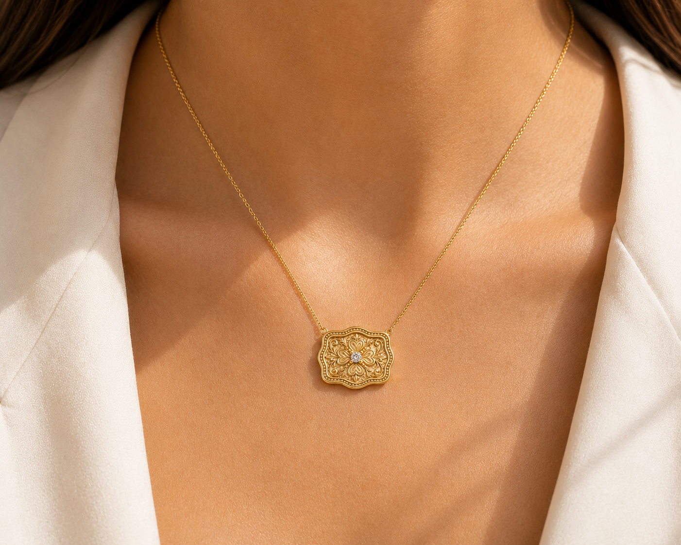 Auren Clover Buckle Necklace