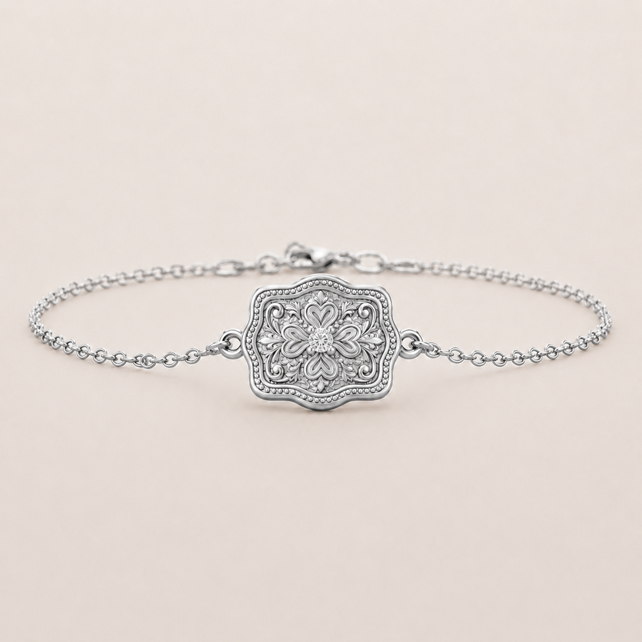Auren Clover Buckle Bracelet