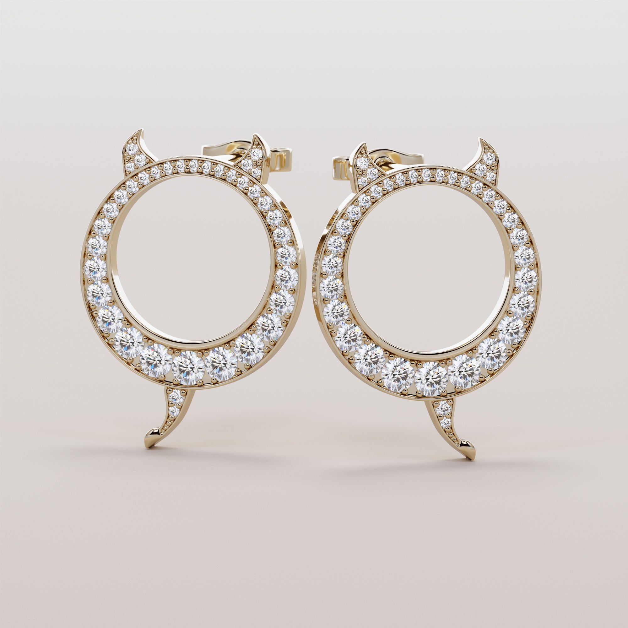 Ear And Tail Earrings With White Diamonds - Gold