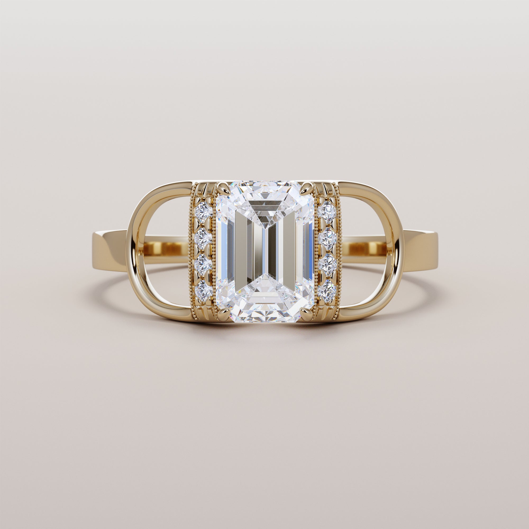 English Stirrups Ring With Cenntral White Diamonds - Gold